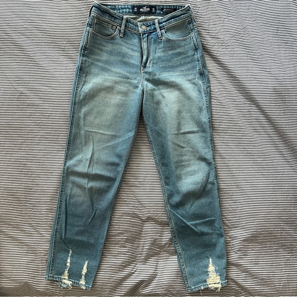 Hollister High Rise Mom Jeans
